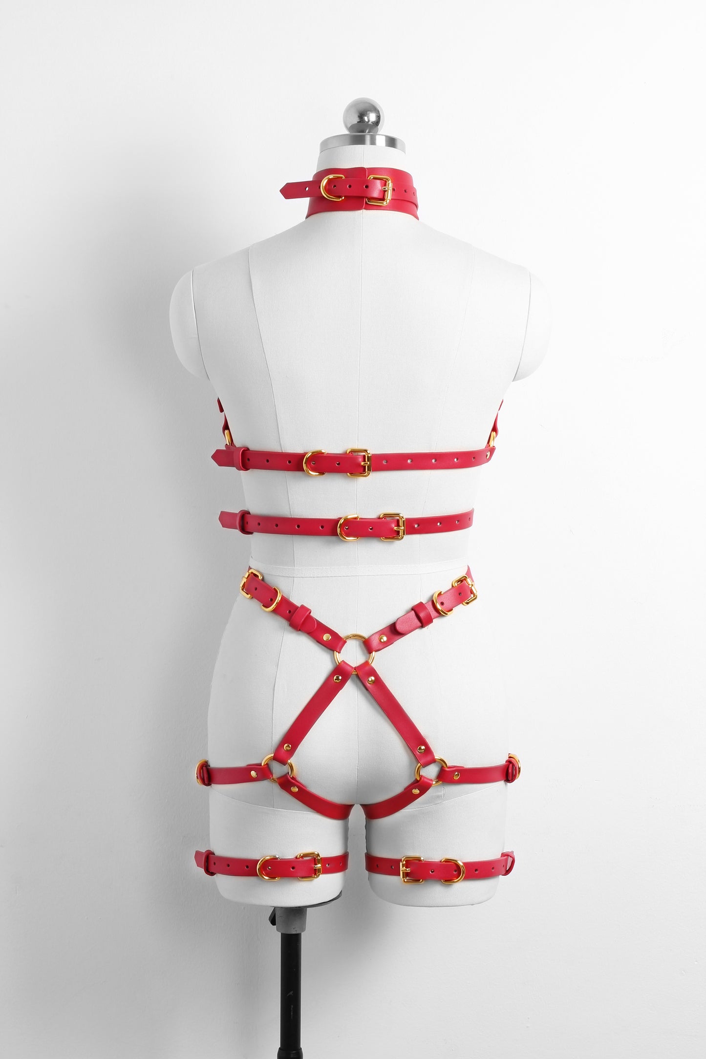 Chyna Modern Straight-Jacket