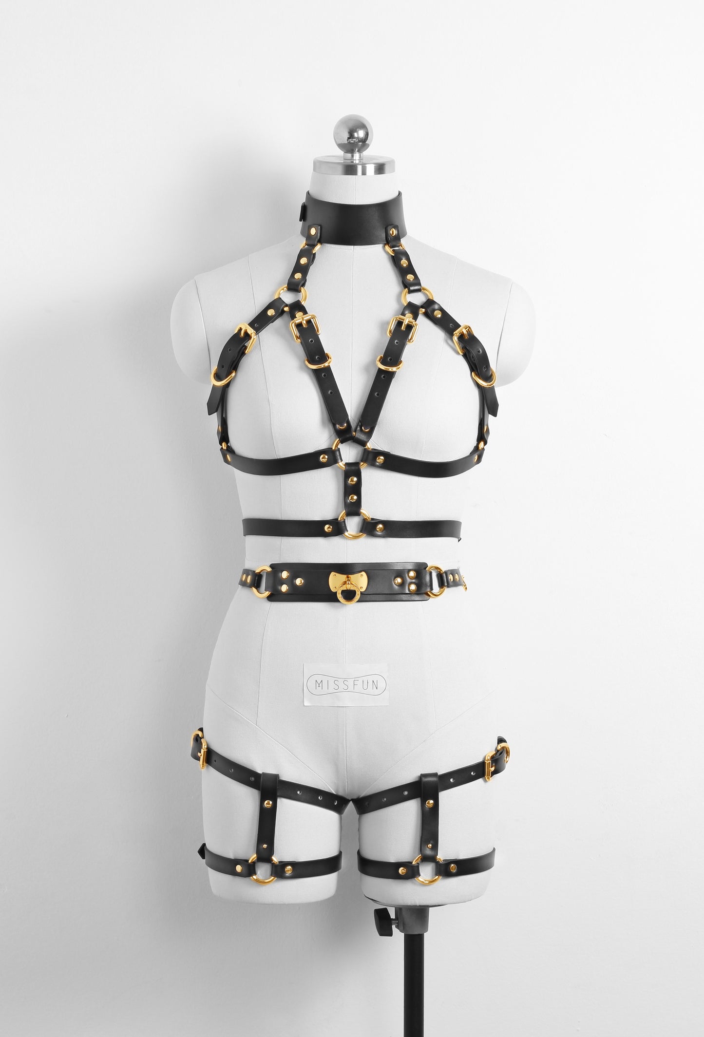 Chyna Modern Straight-Jacket
