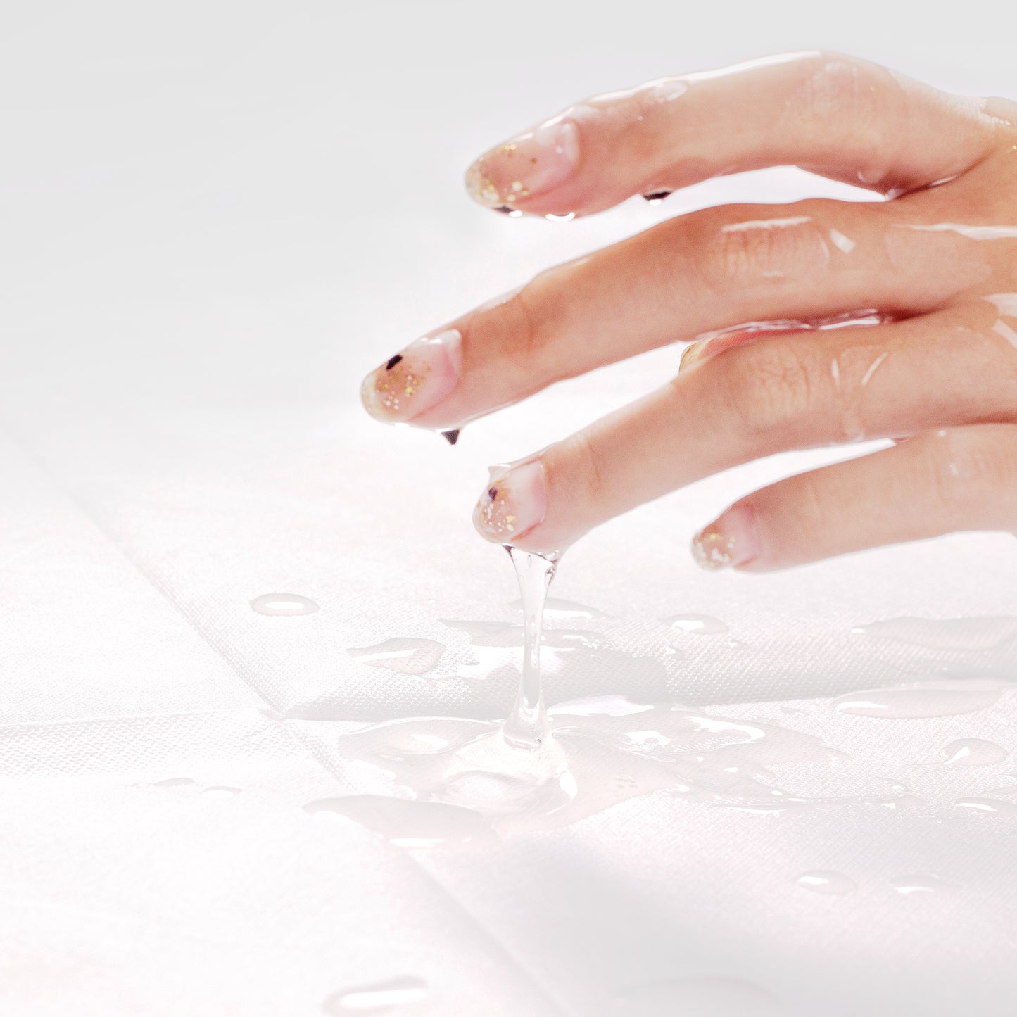 Waterproof and oilproof bed sheet